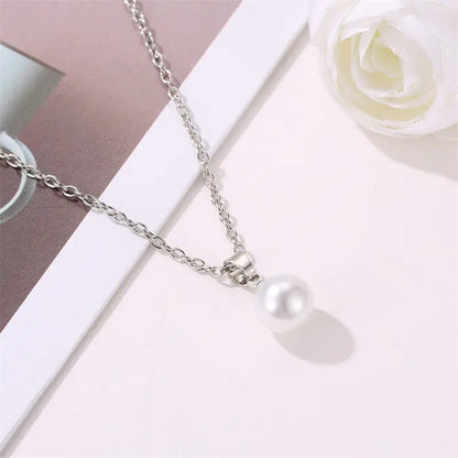 Pearl Women's Necklace with Beaded Pendant (Choker)