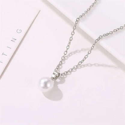 Pearl Women's Necklace with Beaded Pendant (Choker)